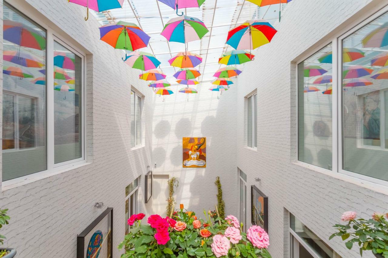 Hotel Tato Tbilisi Luaran gambar
